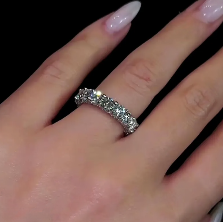 Velora™ Diamond Eternity Ring